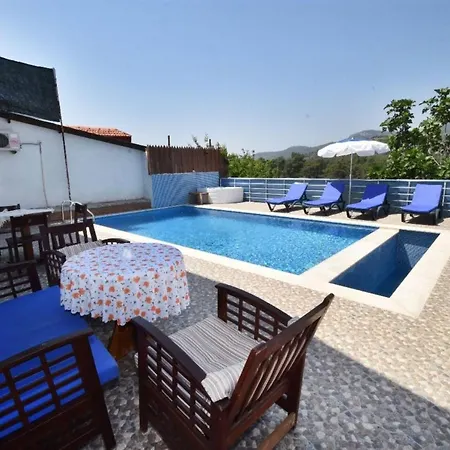 Exclusive With Breathtaking Views, 1045